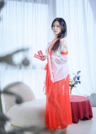 艳星喷水女王cytherea